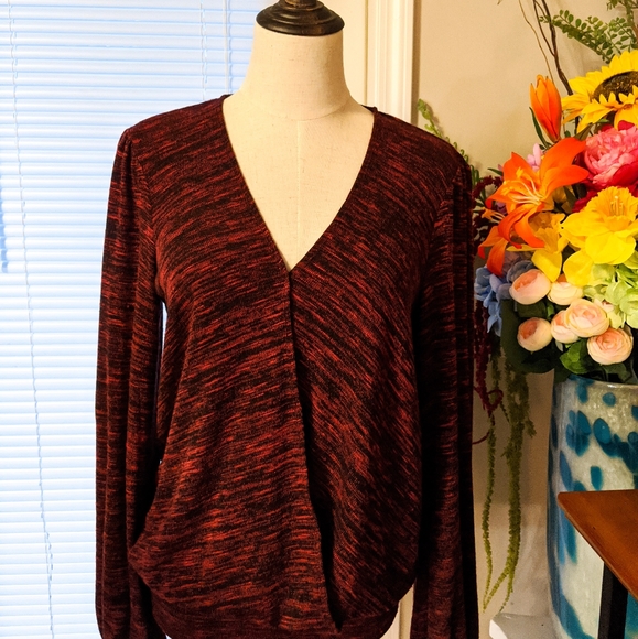 MAX STUDIO Super Soft Medium Long Sleeve - Picture 2 of 10